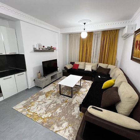 Apartment Rent Elbasan City Center 1 Dış mekan fotoğraf